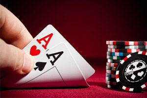 How to successfully bluff in online poker | Poker Strategy from PlayOnlinePoker.com